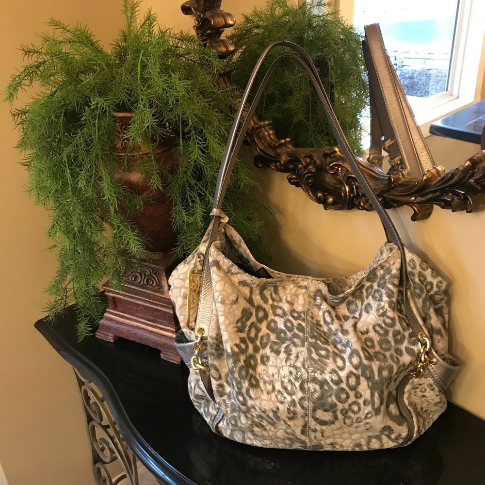 B Makowsky Leather Leopard Print Bag